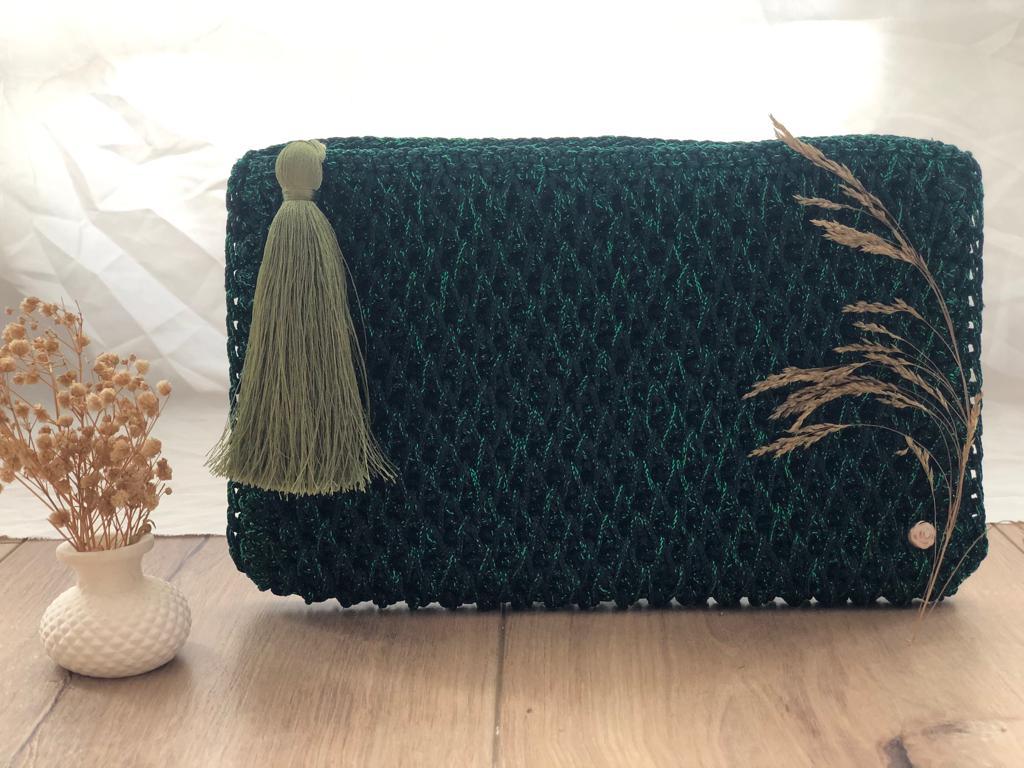 Yeşil Renkli Sim Detaylı Clutch Çanta